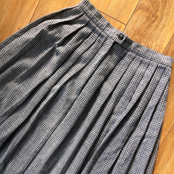 VINTAGE french long plaid pleated skirt midi 💼🎀 Academia Aesthetic - Picture 4 of 11